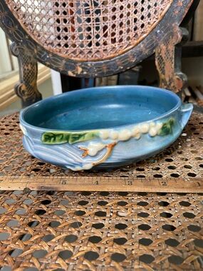 Roseville shallow bowl in blue, no flaws